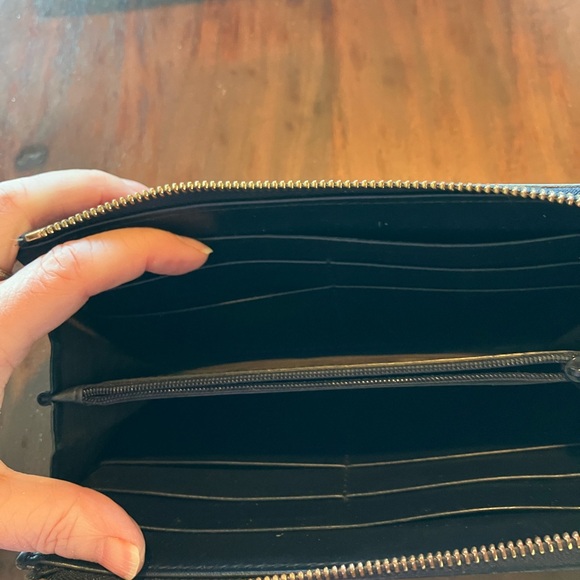 Gucci Midnight Blue Leather Wallet - Picture 6 of 12